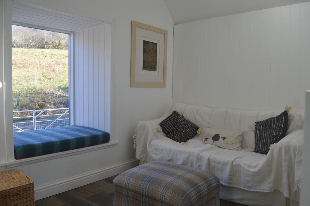 Mill House Steading Overlooking The Sea And Mull Bonnavoulin エクステリア 写真